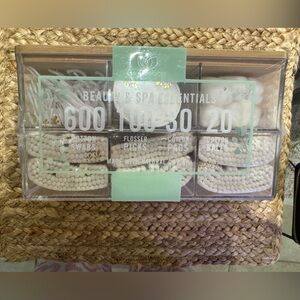 Spa Essentials Set - White